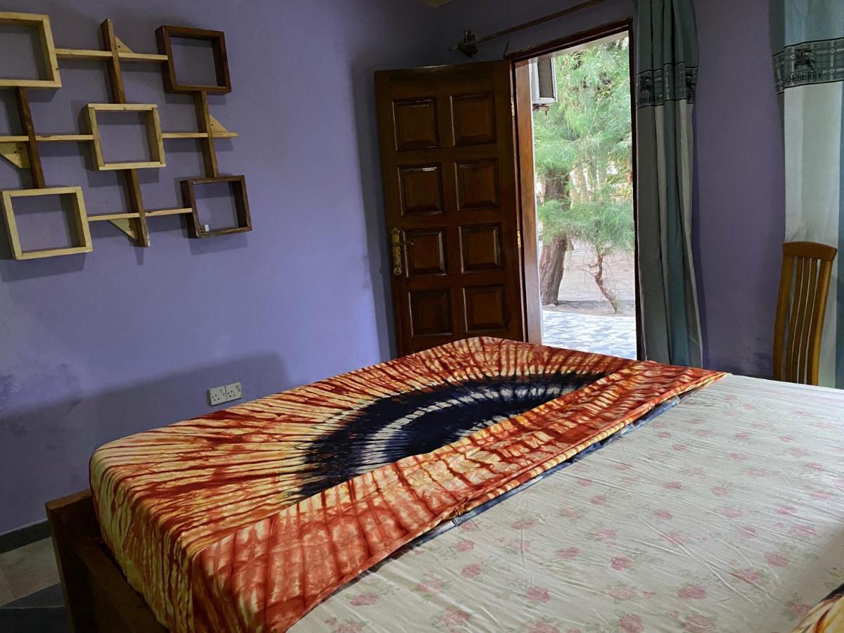 Jungle Beach Resort Sanyang Exterior foto